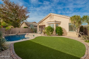 6881 Pontiac Dr, Glendale, AZ 85308