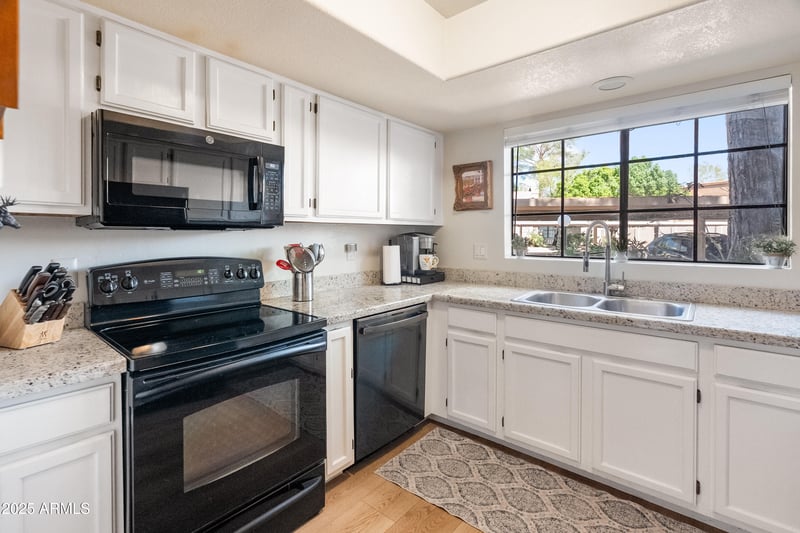 6885 Cochise Rd #132, Paradise Valley, AZ 85253