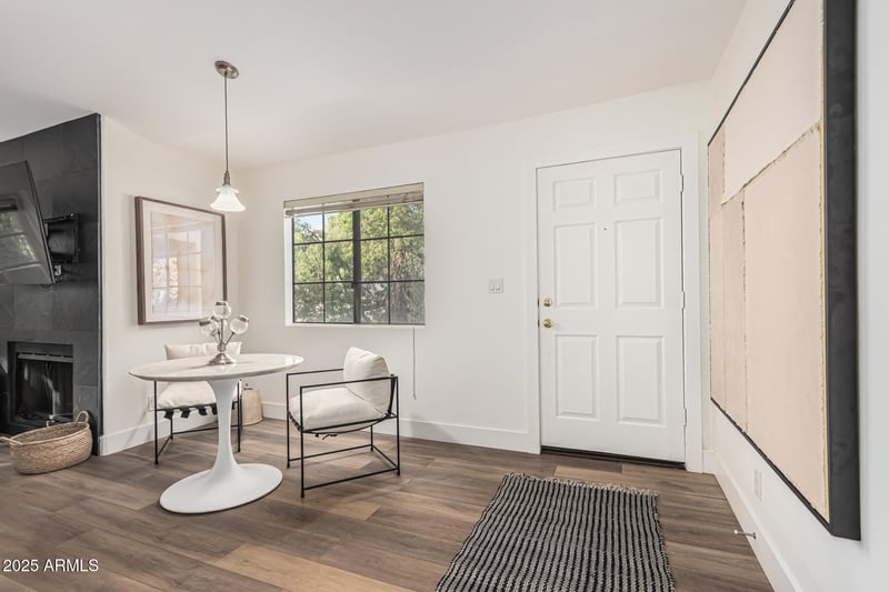 6885 Cochise Rd #201, Paradise Valley, AZ 85253