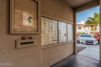 6885 Cochise Rd #201, Paradise Valley, AZ 85253