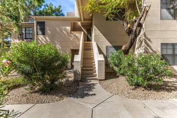6885 Cochise Rd #204, Paradise Valley, AZ 85253