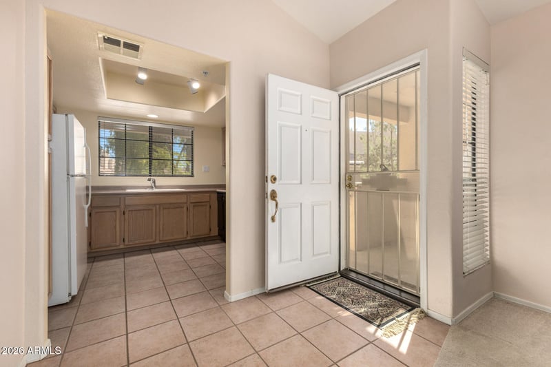 6885 Cochise Rd #204, Paradise Valley, AZ 85253
