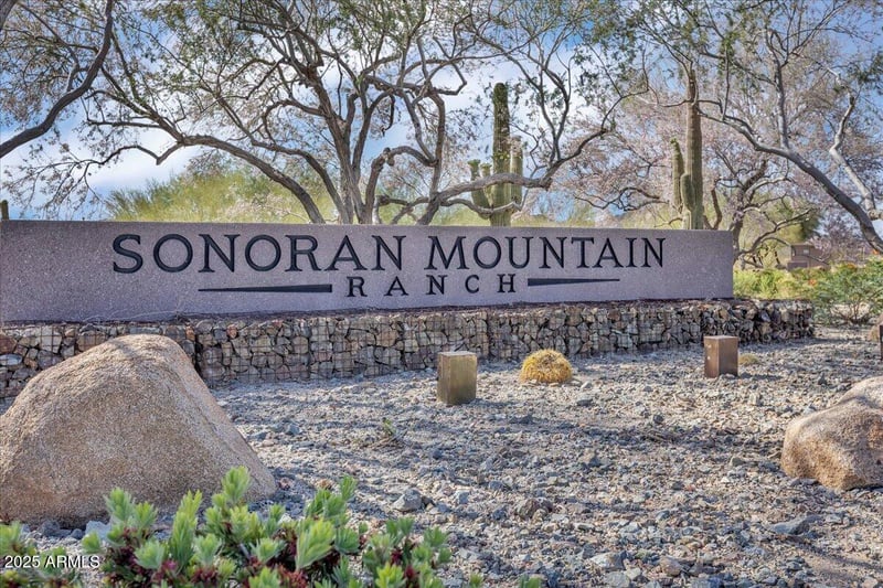 6886 Mazatzal Dr, Peoria, AZ 85383