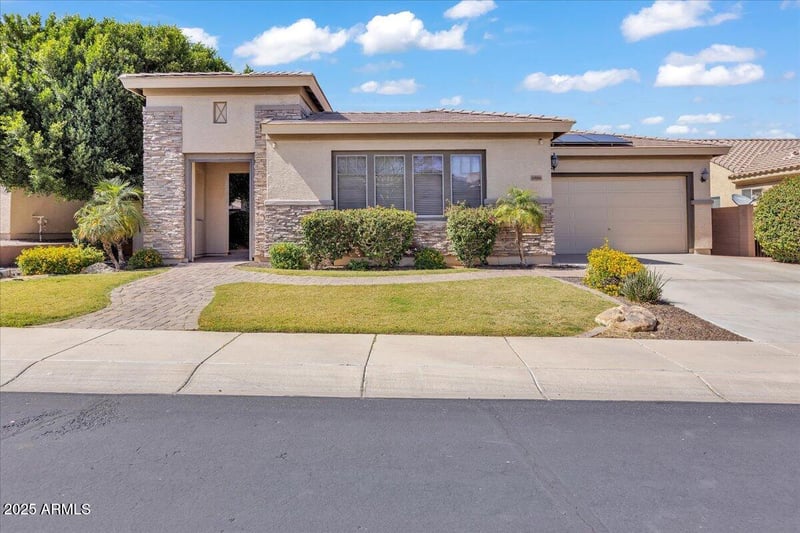 6886 Mazatzal Dr, Peoria, AZ 85383