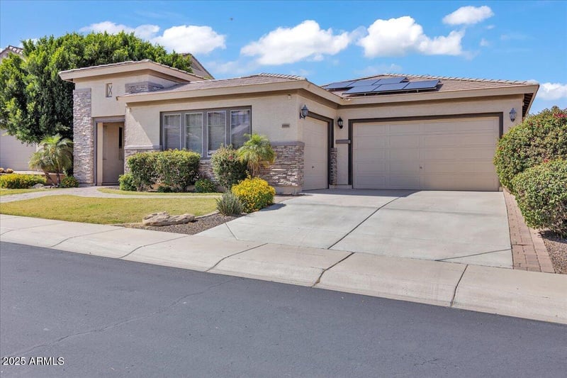 6886 Mazatzal Dr, Peoria, AZ 85383