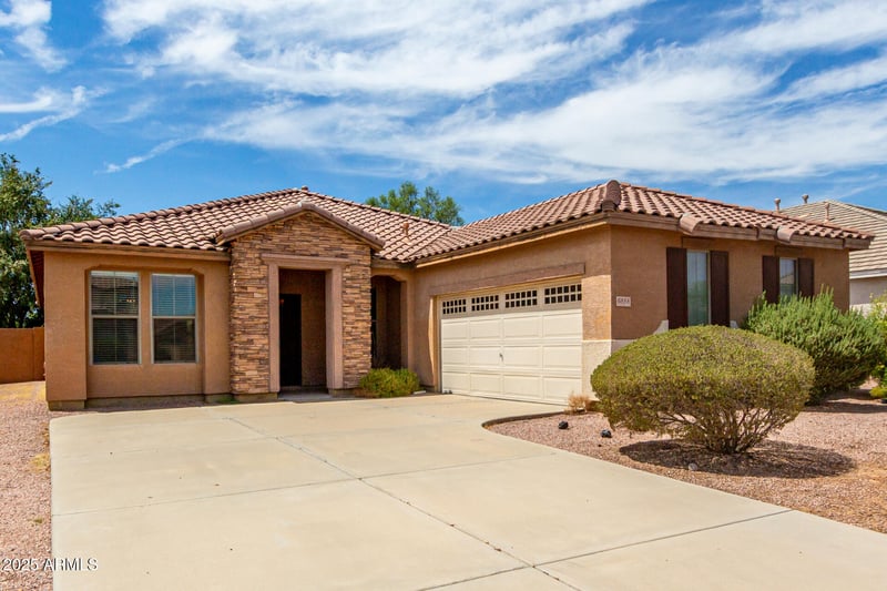 6888 Onyx Dr, Chandler, AZ 85249