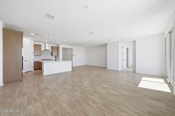 689 Riparian Dr, San Tan Valley, AZ 85140