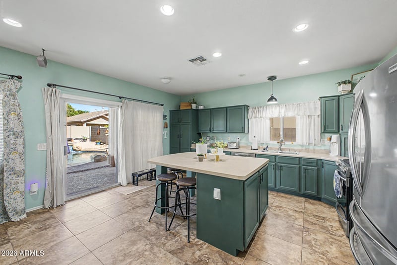 6893 Topaz Pl, Chandler, AZ 85249