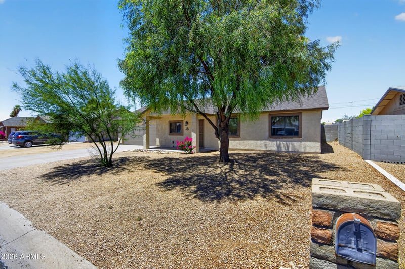 690 Osage Ave, Apache Junction, AZ 85119