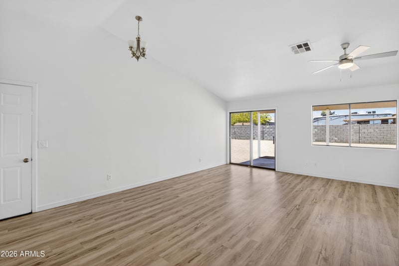 690 Osage Ave, Apache Junction, AZ 85119