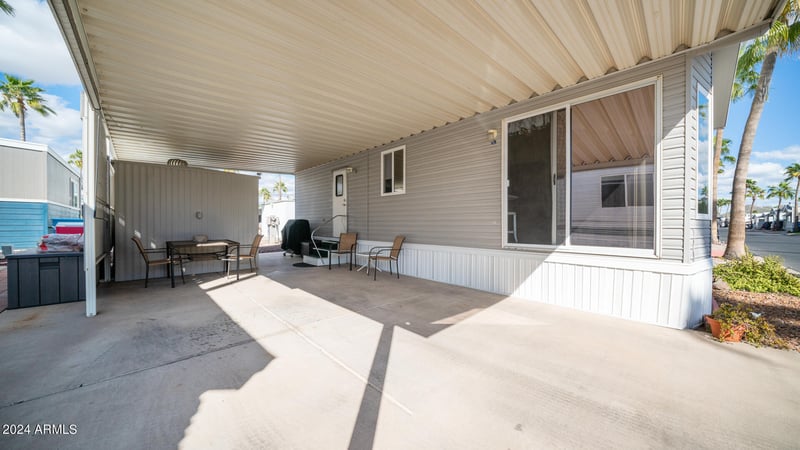 690 Felspar Dr, Apache Junction, AZ 85119