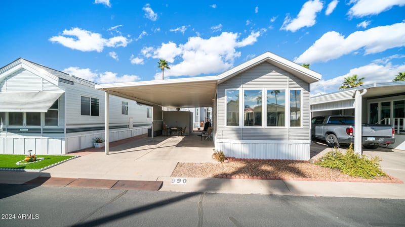 690 Felspar Dr, Apache Junction, AZ 85119