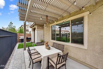 690 Sparrow Ct, Gilbert, AZ 85234