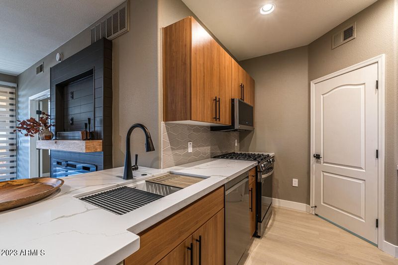 6900 E Princess Dr #2106, Phoenix, AZ 85054