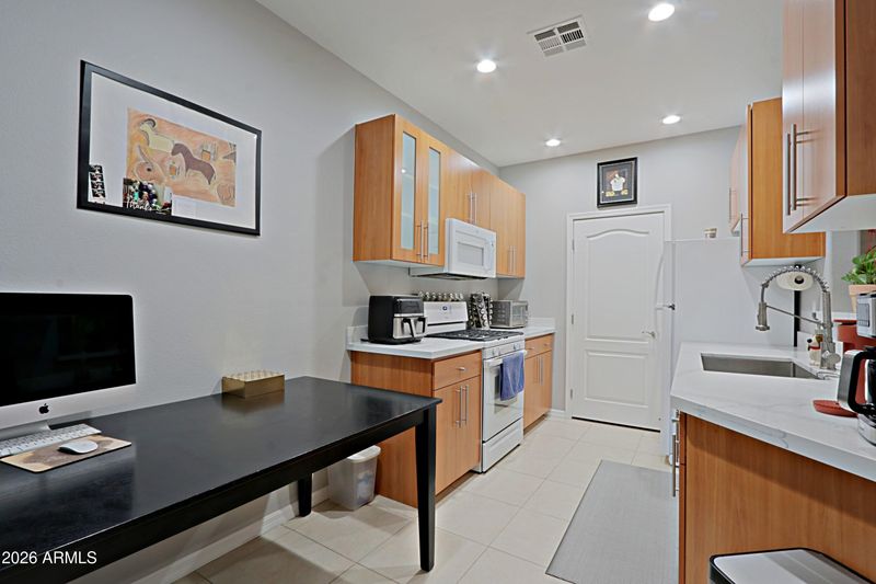 6900 E Princess Dr #2215, Phoenix, AZ 85054