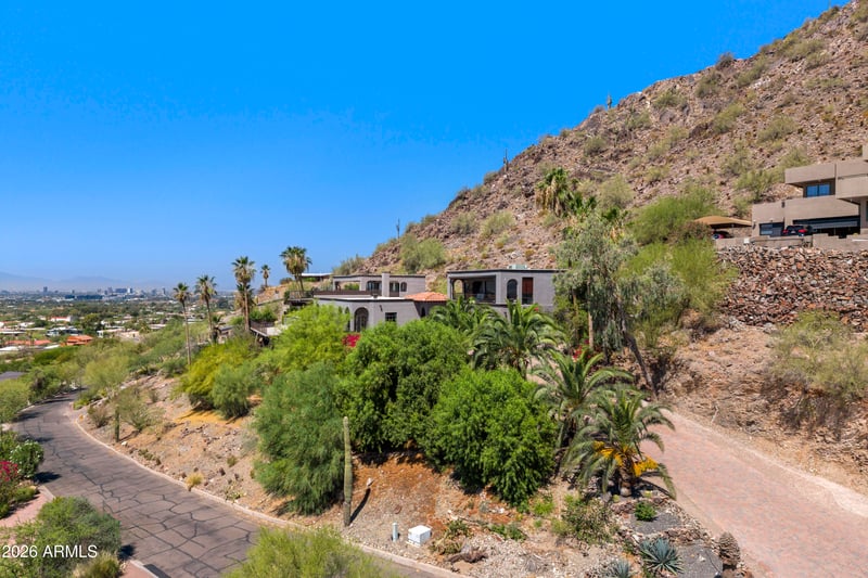 6900 N Highlands Dr, Paradise Valley, AZ 85253