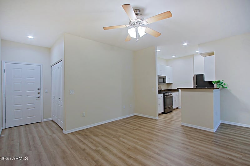 6900 Princess Dr #1230, Phoenix, AZ 85054