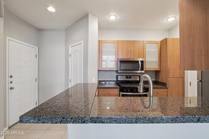 6900 Princess Dr #2105, Phoenix, AZ 85054