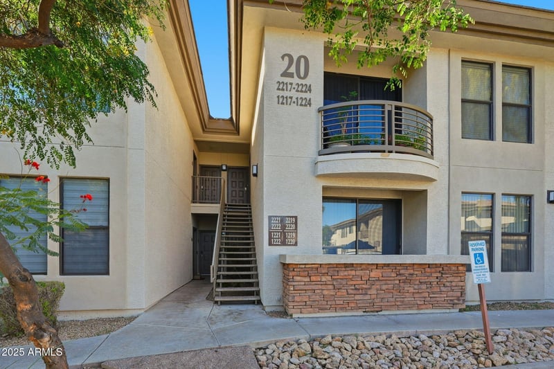 6900 Princess Dr #2220, Phoenix, AZ 85054