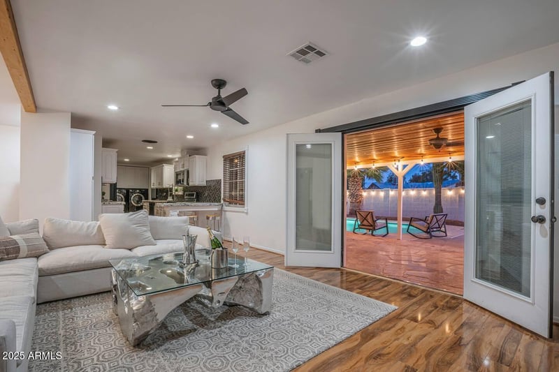 6901 Oak St, Scottsdale, AZ 85257