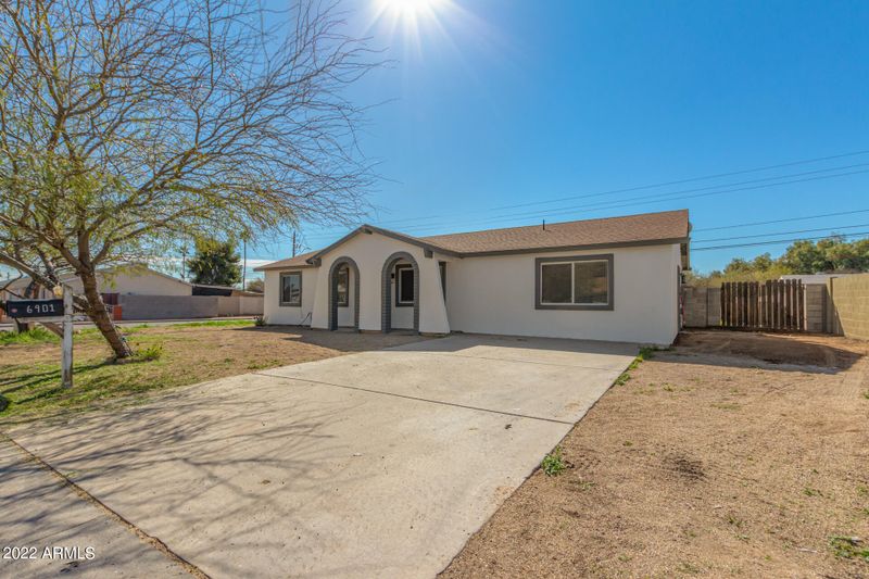 6901 W Verde Ln, Phoenix, AZ 85033