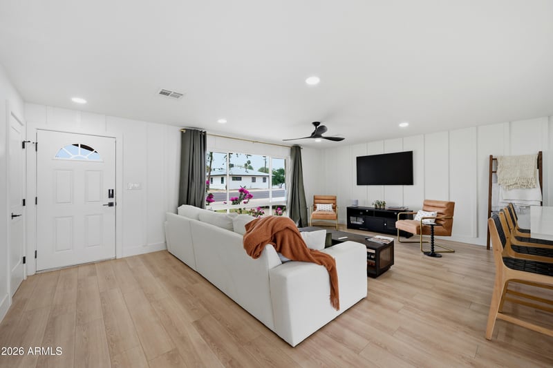 6902 E Palm Ln, Scottsdale, AZ 85257