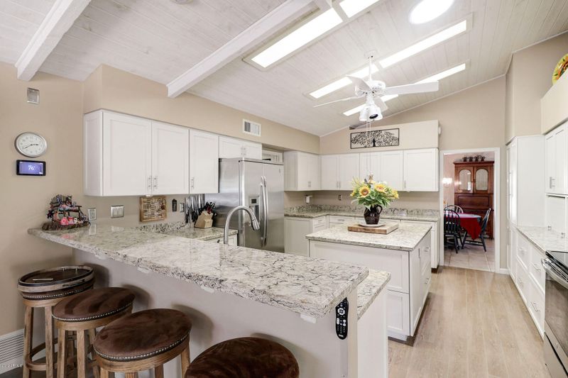 6903 W Aster Dr, Peoria, AZ 85381