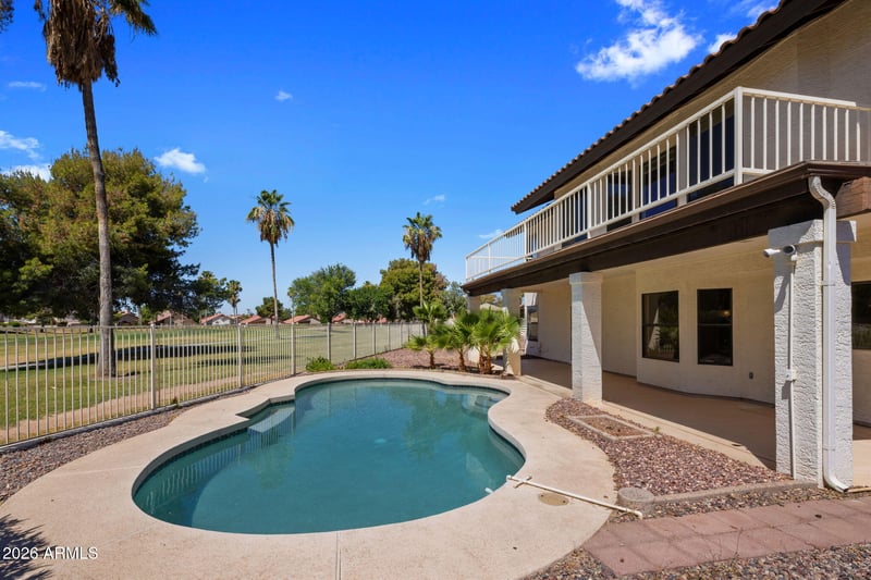 6903 Kimberly Way, Glendale, AZ 85308