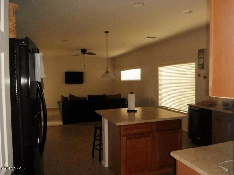 6906 S 21st Dr, Phoenix, AZ 85041