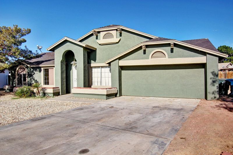 6906 W Monterey Way, Phoenix, AZ 85033