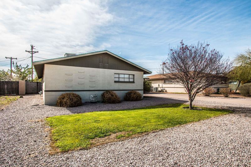 6907 E Edgemont Ave, Scottsdale, AZ 85257