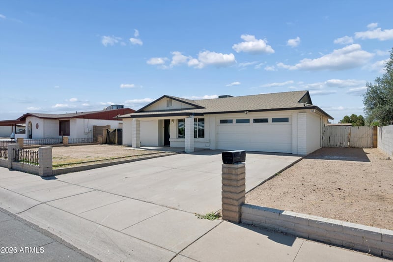 6907 W Montebello Ave, Glendale, AZ 85303