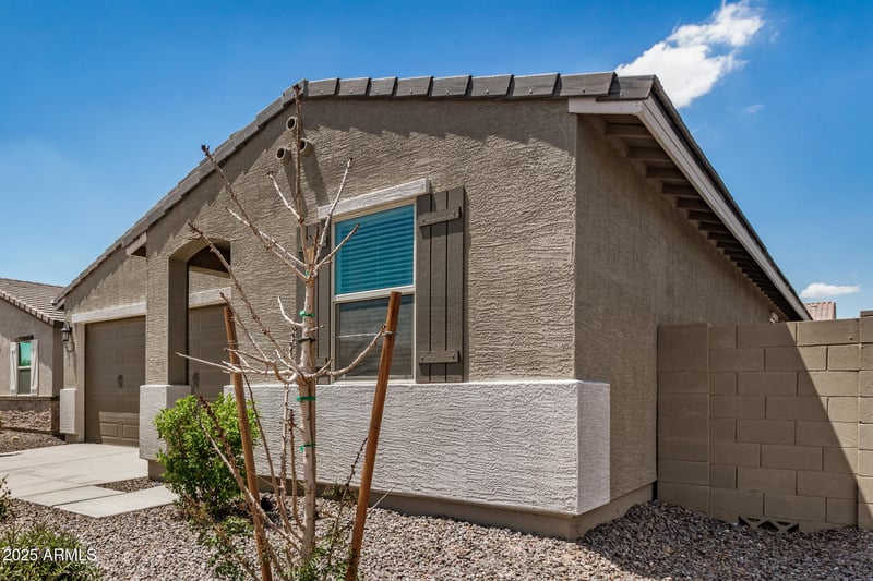 6908 Beth Dr, Laveen, AZ 85339