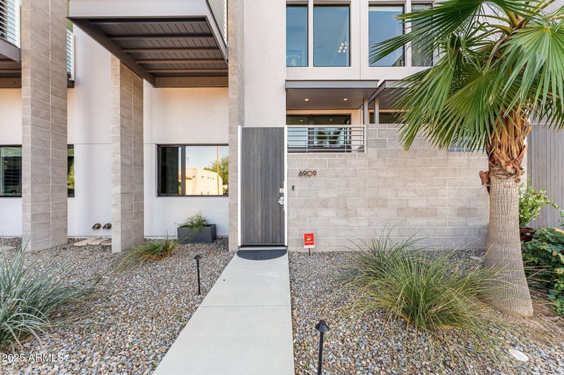 6909 1st Ave, Scottsdale, AZ 85251