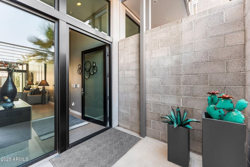 6909 1st Ave, Scottsdale, AZ 85251