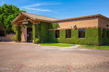 6909 Lincoln Dr, Paradise Valley, AZ 85253