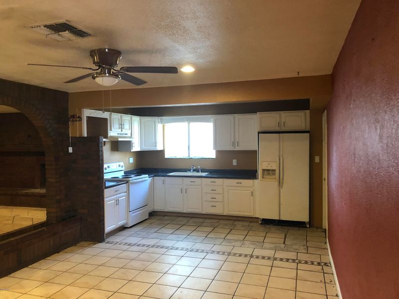 6909 W Campbell Ave, Phoenix, AZ 85033