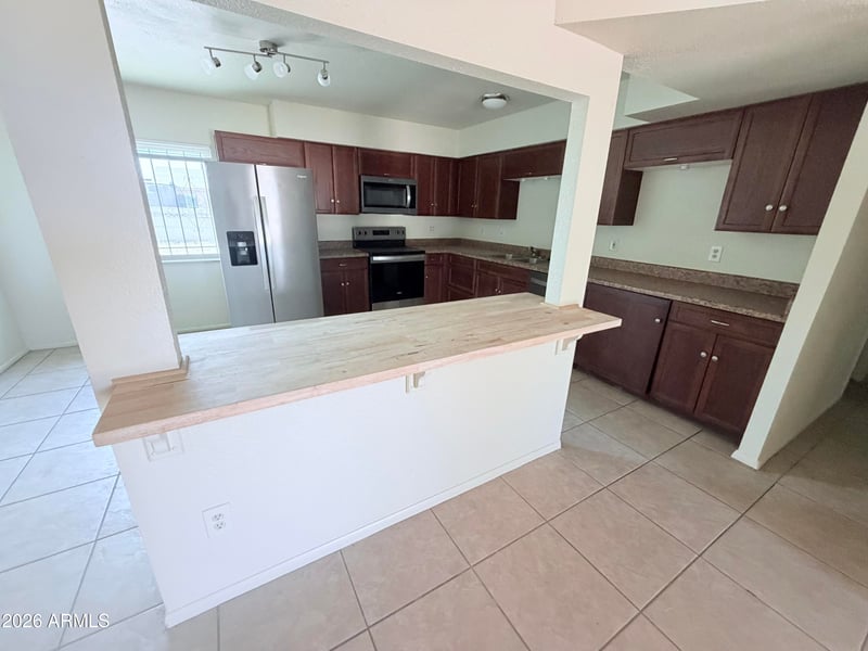 6909 W Mariposa St, Phoenix, AZ 85033
