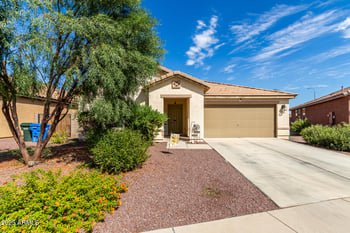 6910 75th Dr, Laveen, AZ 85339