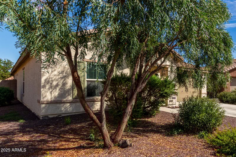 6910 75th Dr, Laveen, AZ 85339