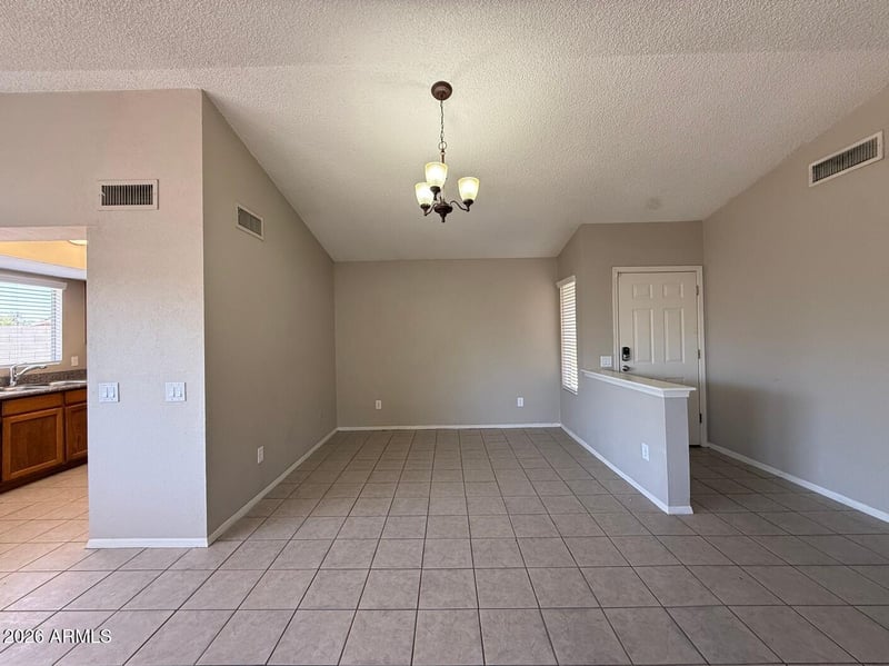 6910 W State Ave, Glendale, AZ 85303