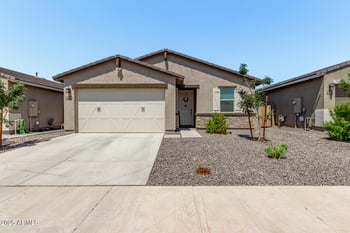 6912 Beth Dr, Laveen, AZ 85339