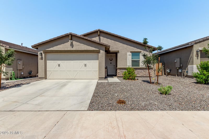 6912 Beth Dr, Laveen, AZ 85339
