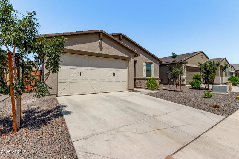 6912 Beth Dr, Laveen, AZ 85339