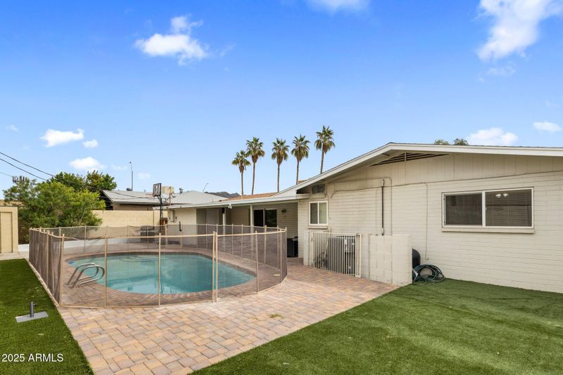 6912 N 19th St, Phoenix, AZ 85016