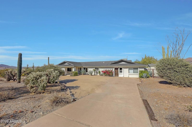 6914 Highland Rd, Cave Creek, AZ 85331