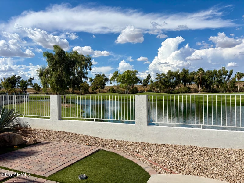 6914 Escuda Dr, Glendale, AZ 85308