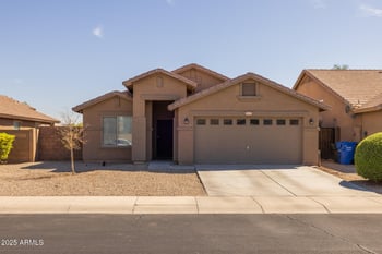 6915 46th Dr, Laveen, AZ 85339