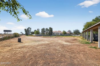 6915 62nd Dr, Laveen, AZ 85339