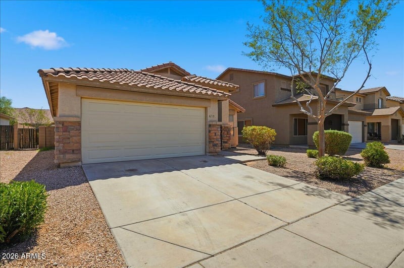 6915 S 50th Dr, Laveen, AZ 85339